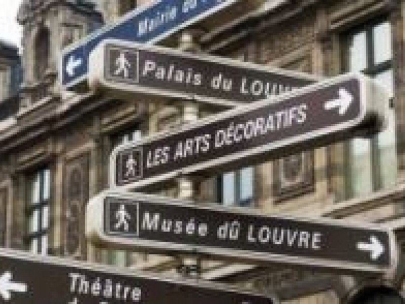Paris Explorer Rail Tour from London with Paris Sightseeing Bus - Standard Class