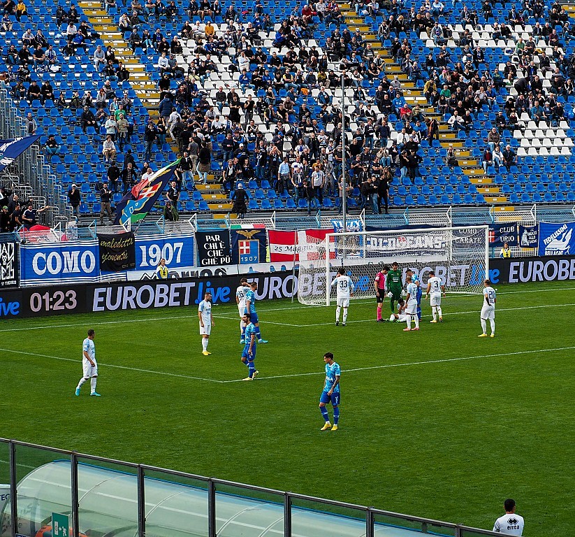 Como 1907 v Venezia FC