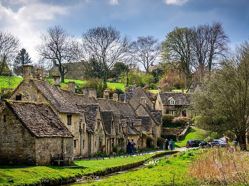 Cotswolds Small Group Tour - Including Lunch