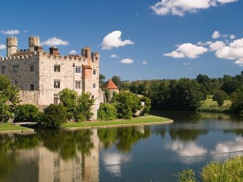 Leeds Castle, Canterbury Cathedral & Dover