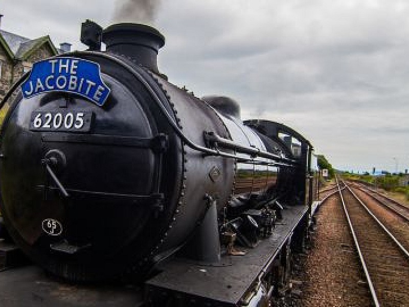 Scottish Highlands & Jacobite Steam Train Day Tour from Edinburgh